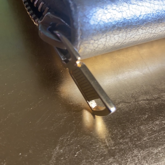 YSL gold Belle du Jour zip around leather wallet - Picture 8 of 16